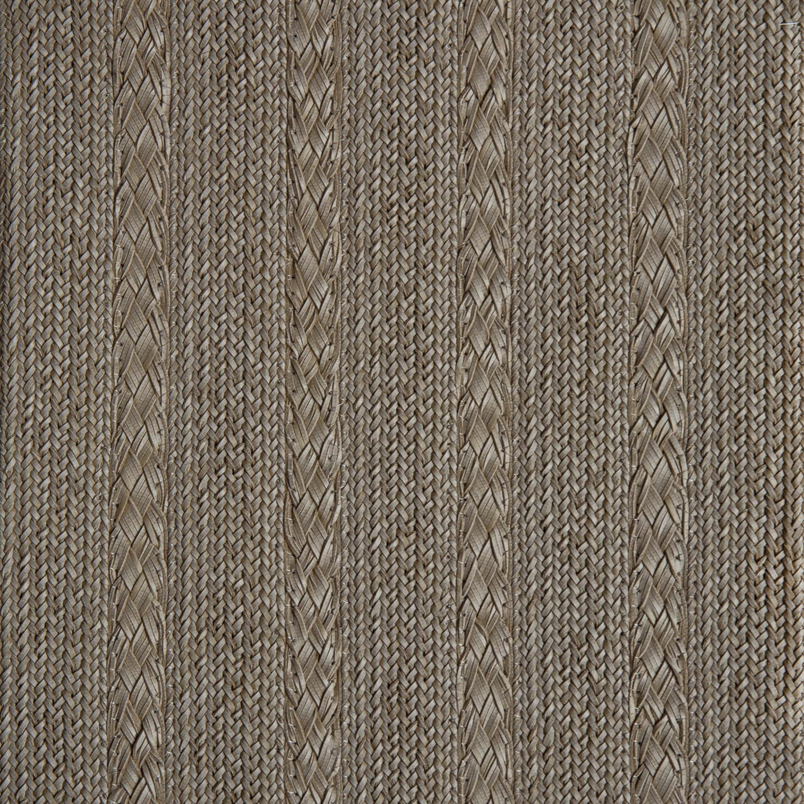 795